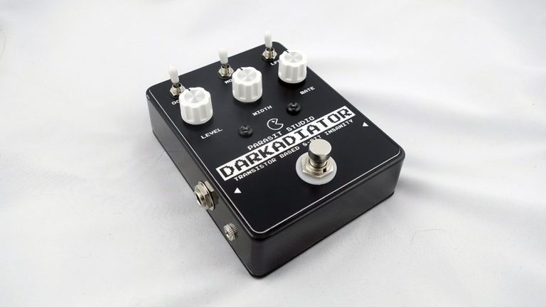 The fully assembled Darkadiator pedal